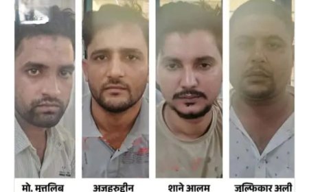 स्मगलिंग का गोल्ड पेट  से निकालने को स्पेशल टॉयलेट सीट: 30-30 हजार में दुबई जाते हैं कूरियर बॉय, 1 KG सोने पर 20 लाख की कमाई